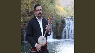 Helim Omeri Arabada Dinlemelik Halay