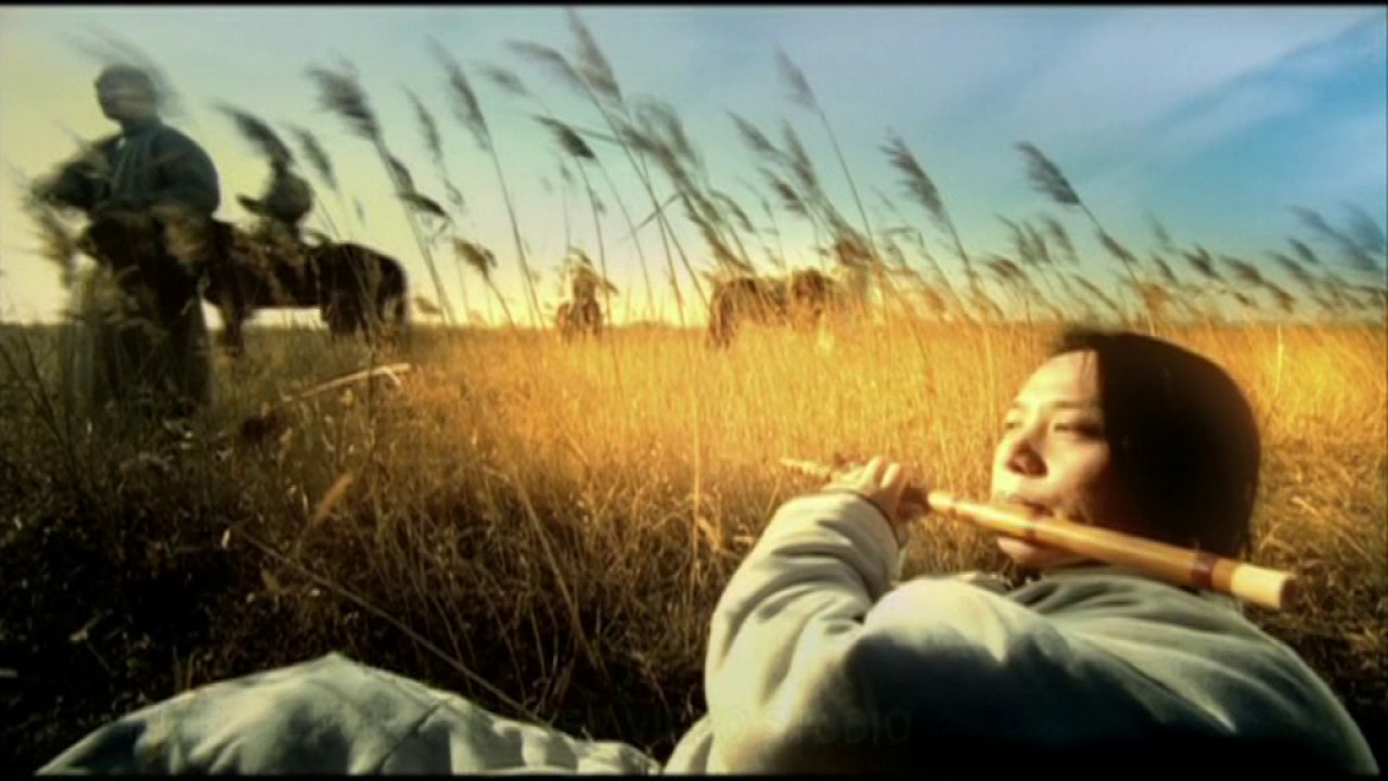 Watch 額爾古納樂隊 鴻雁 官方完整MV版 (Earguna Band) on YouTube Watch 額爾古納樂隊 鴻雁 官方完整MV版 (Earguna Band) on YouTube