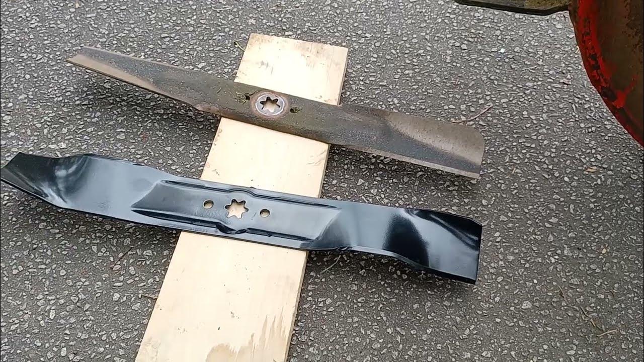 Bagging blades VS Mulching blades YouTube