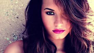 Video thumbnail of "Warrior (-2) - Demi Lovato - Karaoke female lower"
