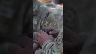 How do you rig a C-4 explosive? Watch soldiers set charges on the demolition range How do you rig a C-4 explosive? Watch soldiers set charges on the demolition range