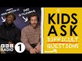 “Not The Best Vehicle”: Kids Ask Jake Gyllenhaal & Yahya Abdul-Mateen II Difficult Questions