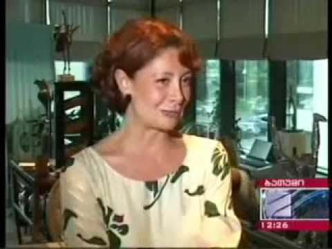 რუსთავი 2- პრიმაბალერინა ირმა ნიორაძის სკულპტურა