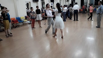 Boston lớp 3 - Thầy Lê Văn vs cô Trâm Anh - Th11 - 2017 - Khiêu vũ giao tiếp - Cung VHLĐ