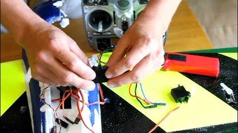 Eflite Carbon Z Yak 54 Servo (EFLR 7140) = Crash!