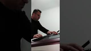 korg pa 1000 piyanist halit yıldız TOPAL SARIKIZ 2-4 canlı ritim Resimi