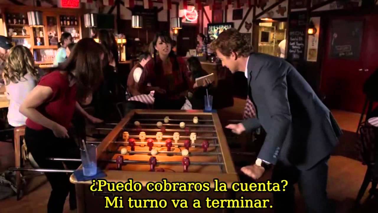 The Mentalist 7x08-Jane,Lisbon.Playing table football