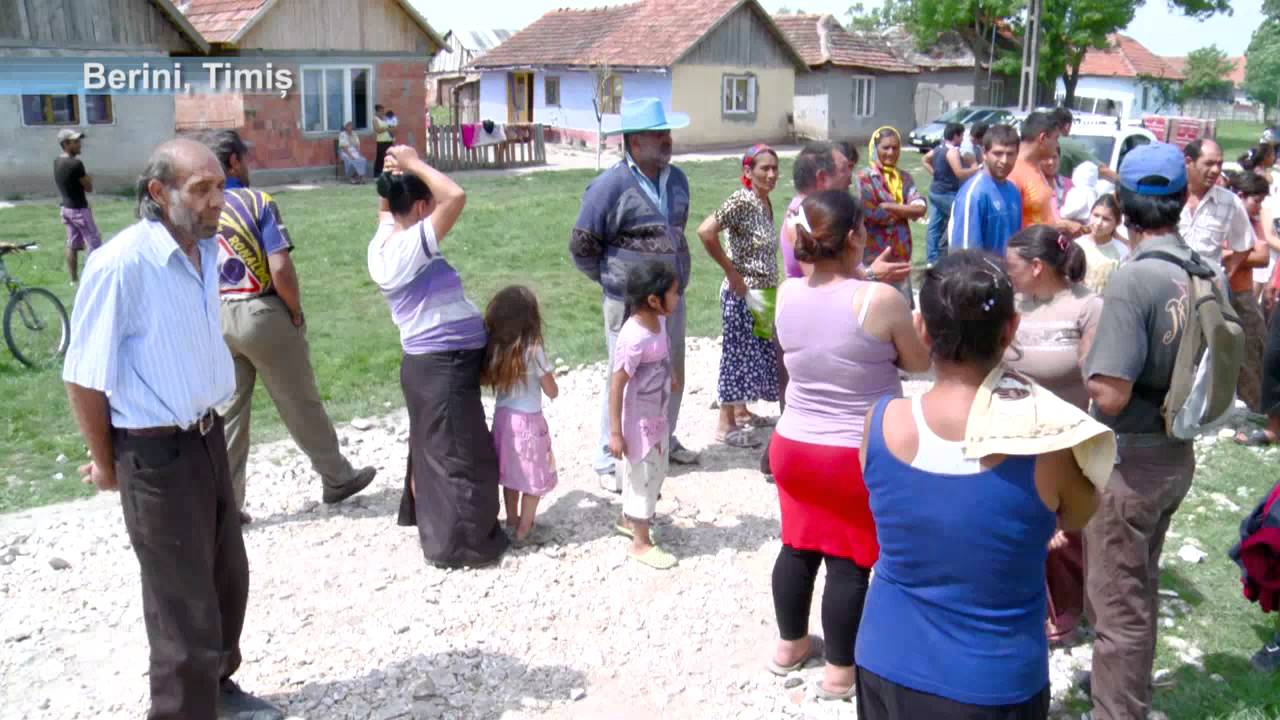 RROMII AU VÂNDUT FERMELE ŞI REVIN LA CERŞIT