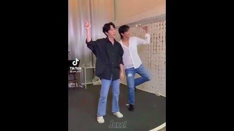 KaoUp | Kao Noppakao and his Bunny Up Poompat dancing