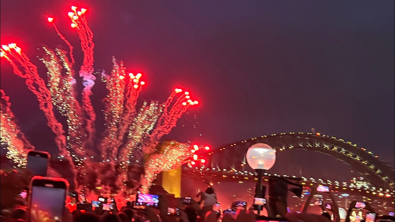 Australia Day Sydney fireworks and Opera House artwork celebrating 1/26 ...