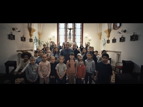 Czesław Mozil – Mama zawsze mówiła (Official Video)