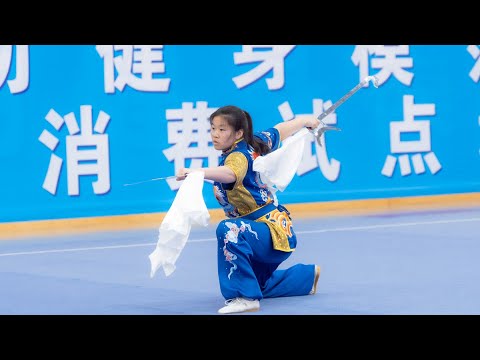 2024 女子双钩 第24名 李昭盼 海南 7 37分 2024年全国武术套路冠军赛 传统项目 女子双钩 Women S Double Hook