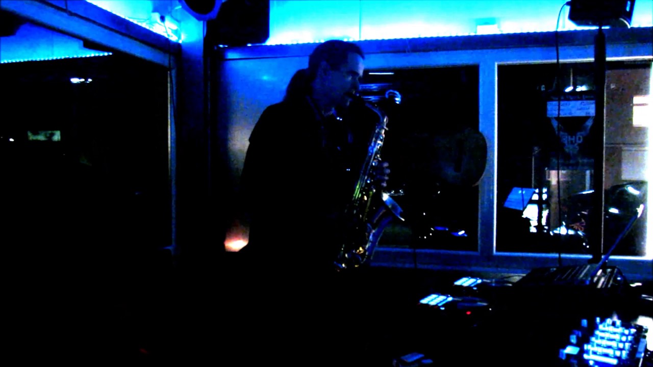 House Sax 2 - YouTube