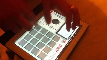 AKAI IMPC music - IPad