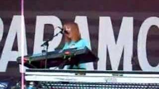 Paramore - When it rains live at Norwegian Wood festival 08