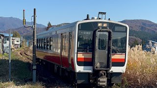 只見線小出行き　キハE120(国鉄色) Tadami Line bound for Koide Kiha E120 (Japanese National Railways color)