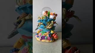 Finding Nemo Deluxe Snow Globe