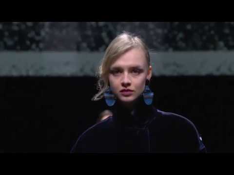 Giorgio Armani Women's Fall Winter 2020-2021 Fashion Show