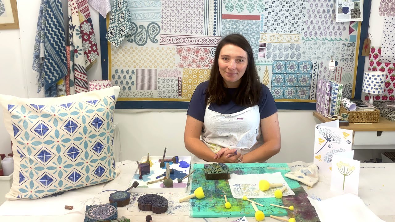 Multi-colour Fabric Printing with Sponge Dabbers - Printing Tip Video - The Indian Block Print Co.