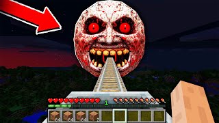 BETTER WAY to GET into THE SCARY MOON! in Minecraft Noob vs Pro