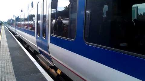 Chiltern Railways 165036 departs South Ruislip for High Wycombe