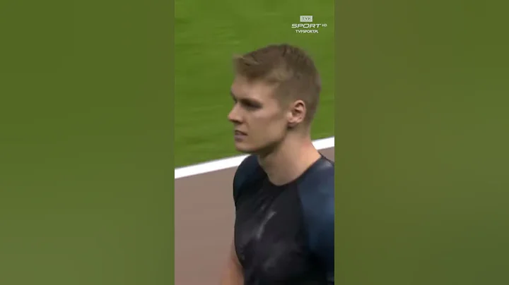 GRONY WYPADEK POLAKA PODCZAS MITYNGU W BERLINIE. S...