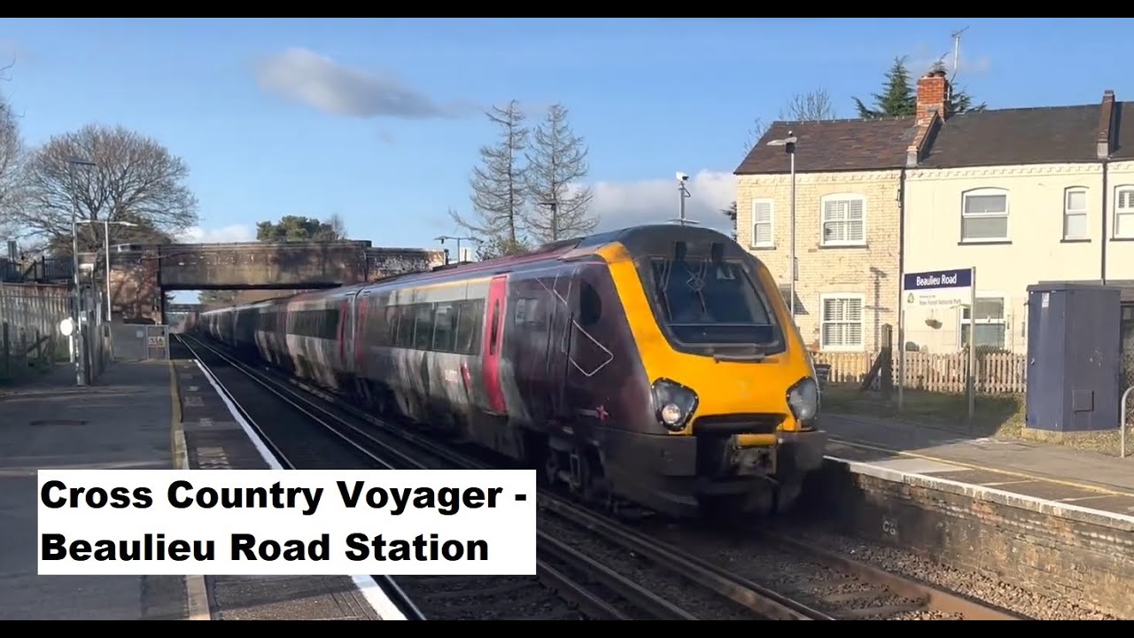 Cross Country Voyager - Beaulieu Road Station