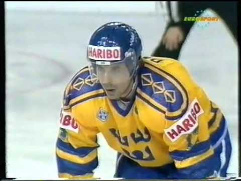 Хоккей 1993. Форма сб Швеции по хоккею 1993.