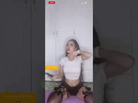 Bigo Sexy Asian Kneeling Lapdance