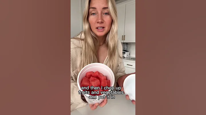 (EX) Flight Attendant gives top 3 tips while traveling / packing