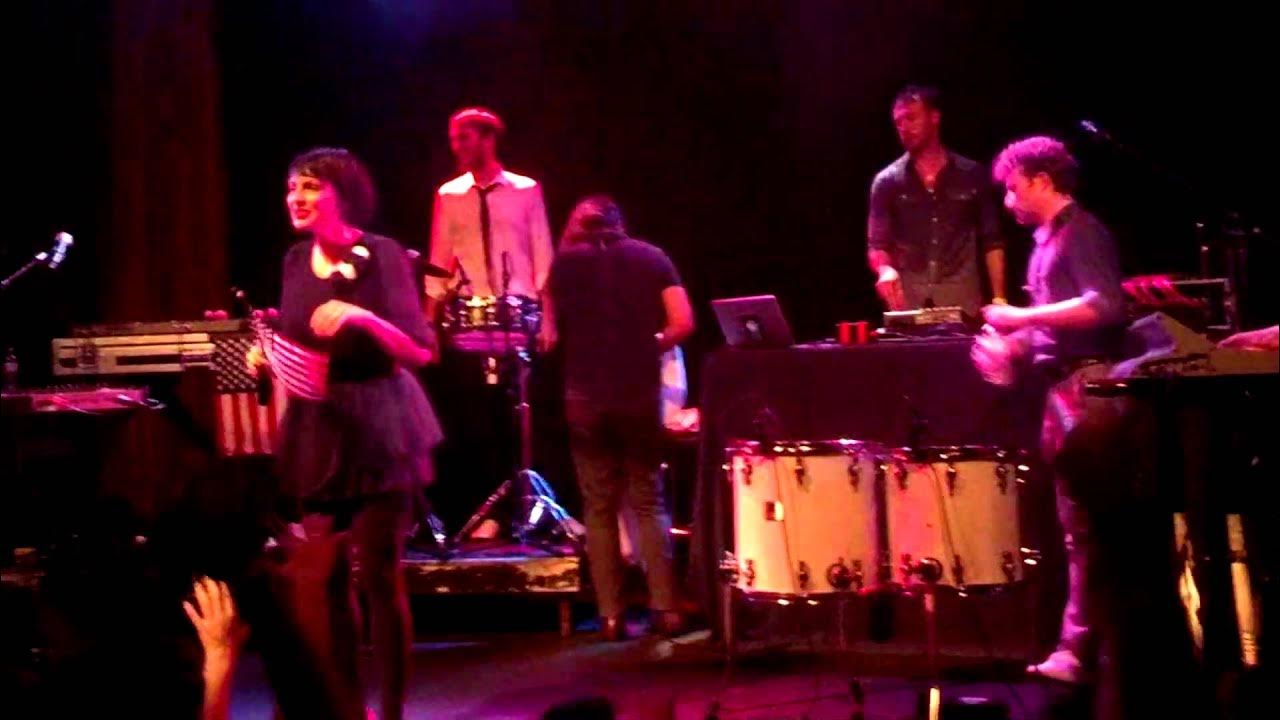 Jolie Coquine Caravan Palace YouTube