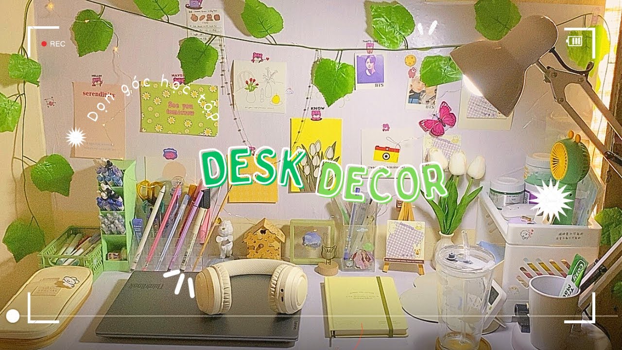 aesthetic desk setup// desk makeover 2024 | vlog - YouTube