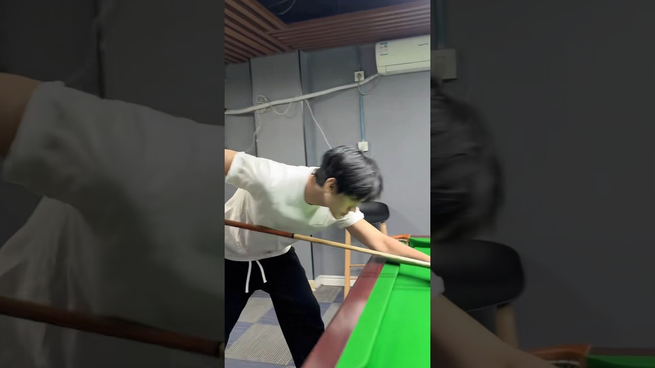 在 YouTube 上觀看「wanna play with me?😏 #krstudio」 在 YouTube 上觀看「wanna play with me?😏 #krstudio」