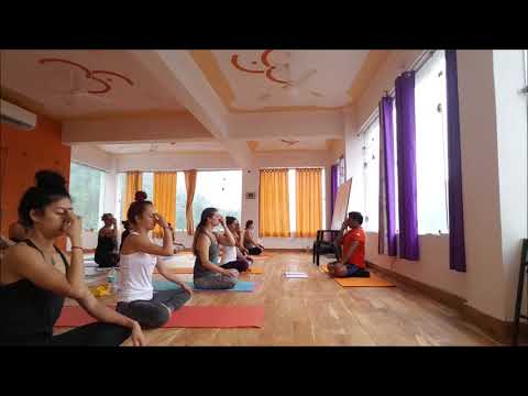 Sivananda Yoga teachers training for beginners and advanced practitioners | Part 1 - 33 Min