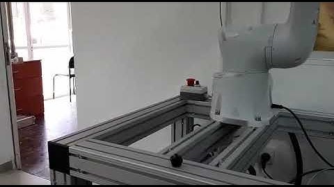 Mitsubishi Assista Robot + Schunk CO-act Electric gripper+ Cognex.VIsion Guided pick and place!