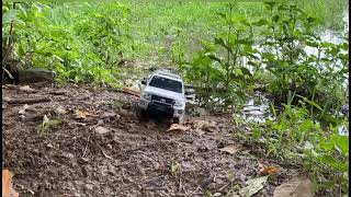 Xe 2 cầu off road tự chế - tuần dương hạm mặt đất screenshot 3