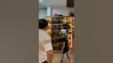 #benluxury - Thiết kế nội thất tủ áo cánh kính cửa lùa #tuaocanhkinh #thicongnhomnoithat #shorts