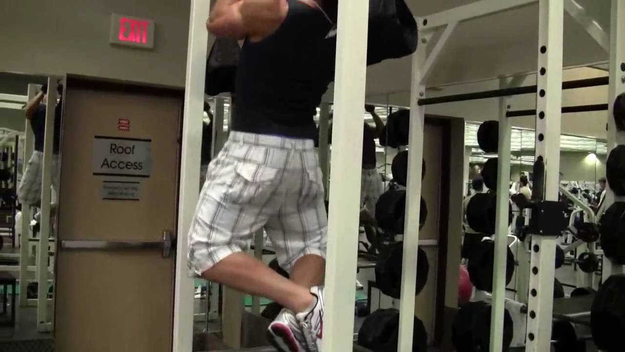 Natural Bodybuilder Christian Lawrence Training Back(4/10)