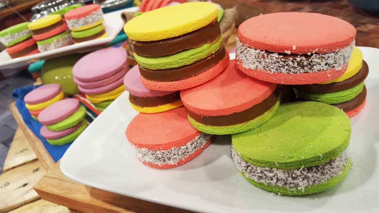 Alfajores de maicena de colores