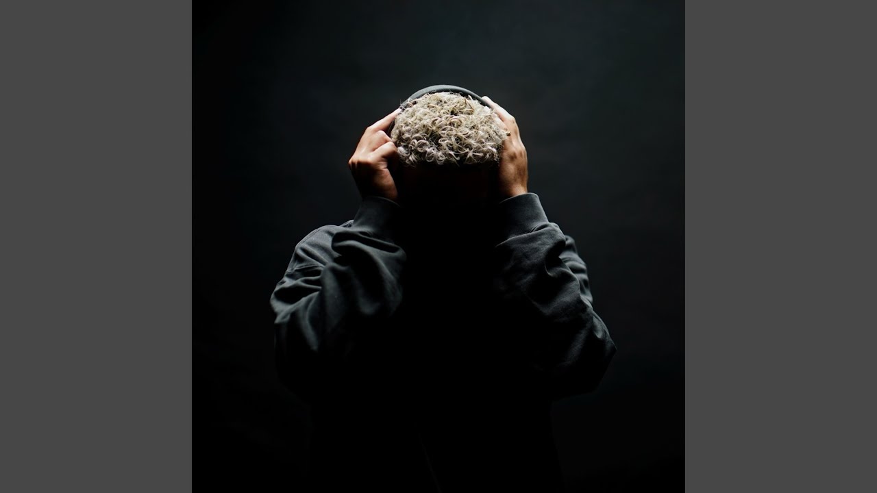 BREAK (feat. Aaradhna) adlı videoyu YouTube'da izle BREAK (feat. Aaradhna) adlı videoyu YouTube'da izle