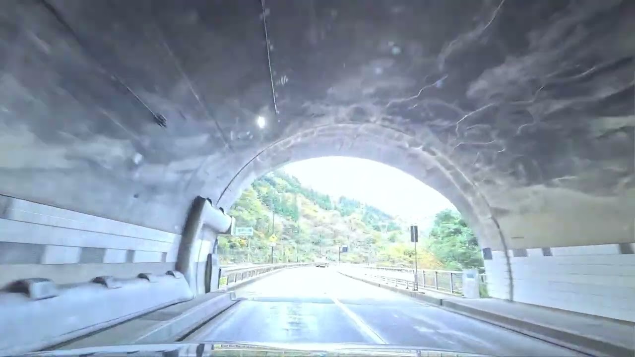20251113~15Driving in my car