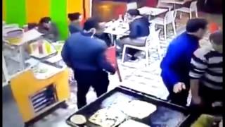 LiveLeak - Thief is So Obvious he was up to something !