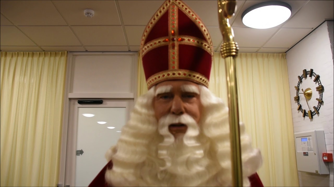 Exclusief interview met Sinterklaas waarom hij in het bejaardenhuis zit