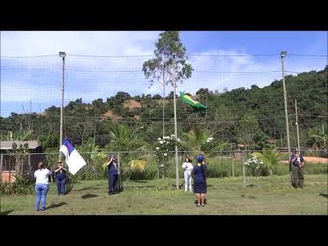 Hasteamento e saudação à bandeira.