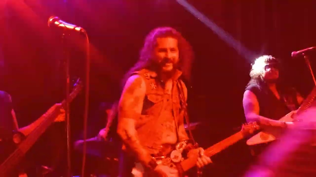 Mensajeros Nocturnos - 'Zona de Nadie' (Cover Riff) en Club V (9/3/26)