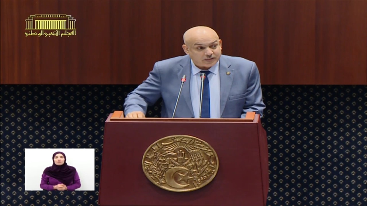 تدخل السيد عمري بشير رئيس المجموعة البرلمانية لحركه البناء الوطني