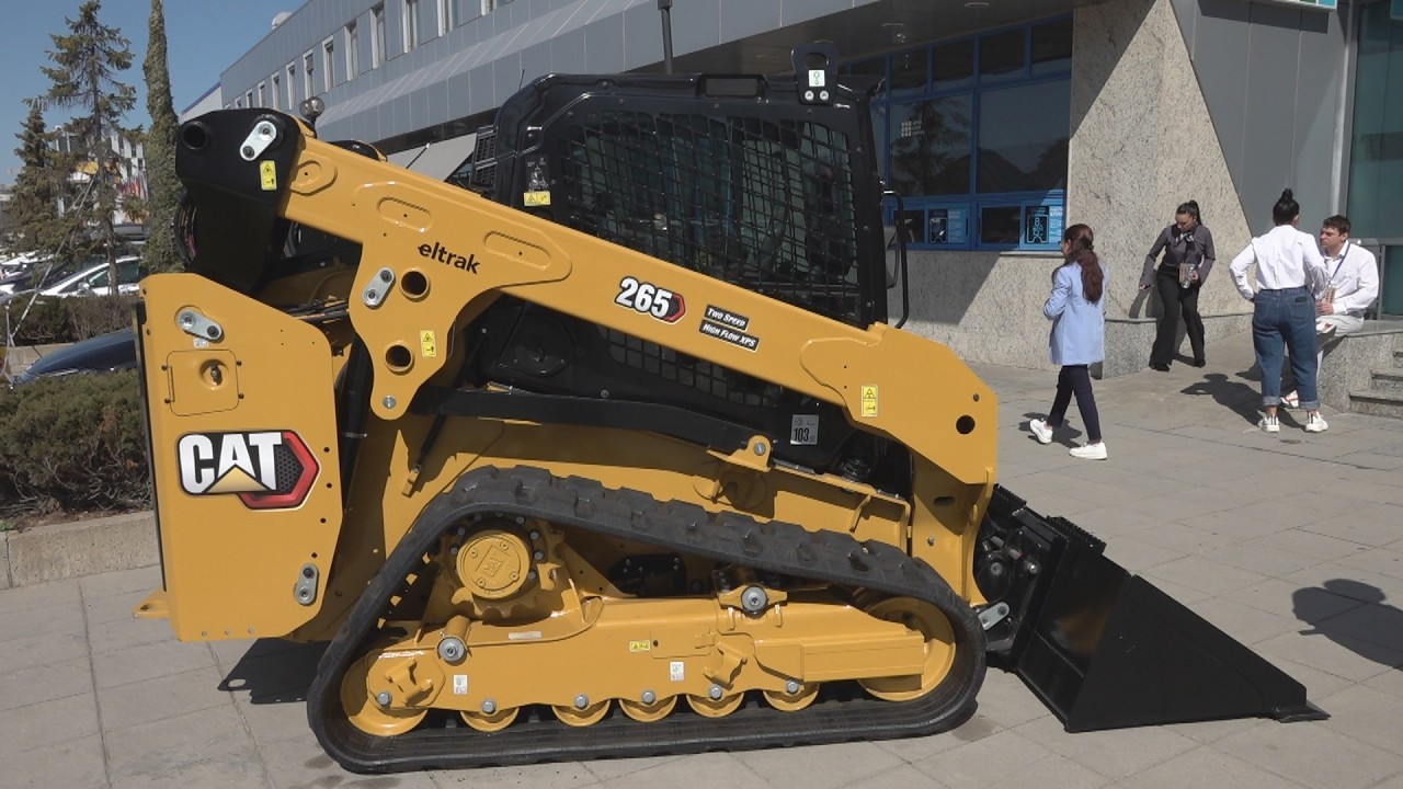 Cat Caterpillar 265 Compact Track Loader (2026) Exterior and