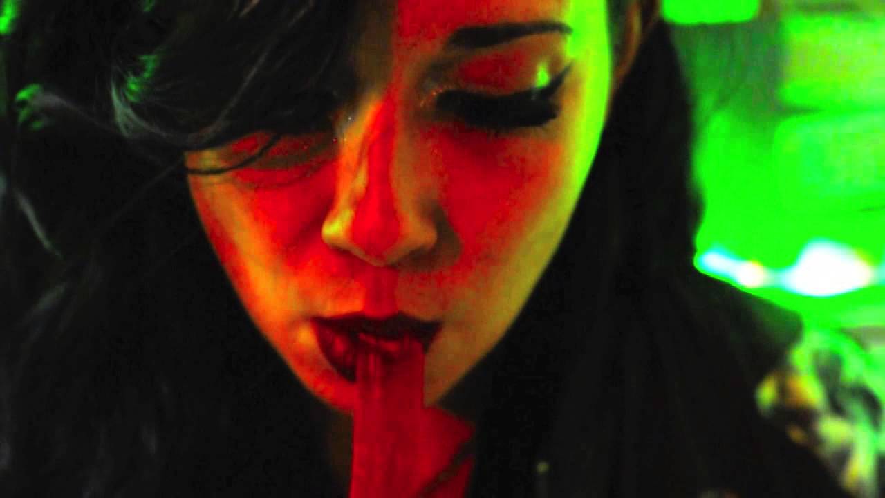 Sizzy Rocket - Pretty and Vacant (Official Audio)