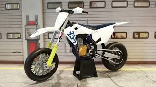 Husqvarna Fs450 2019 Supermoto Made By Newray In Scale 112 Diecast Motorcycle