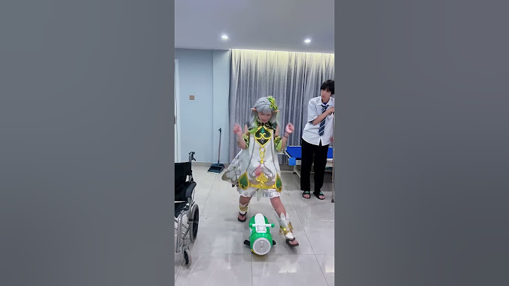 The kindhearted bunny officer helps the disabled!